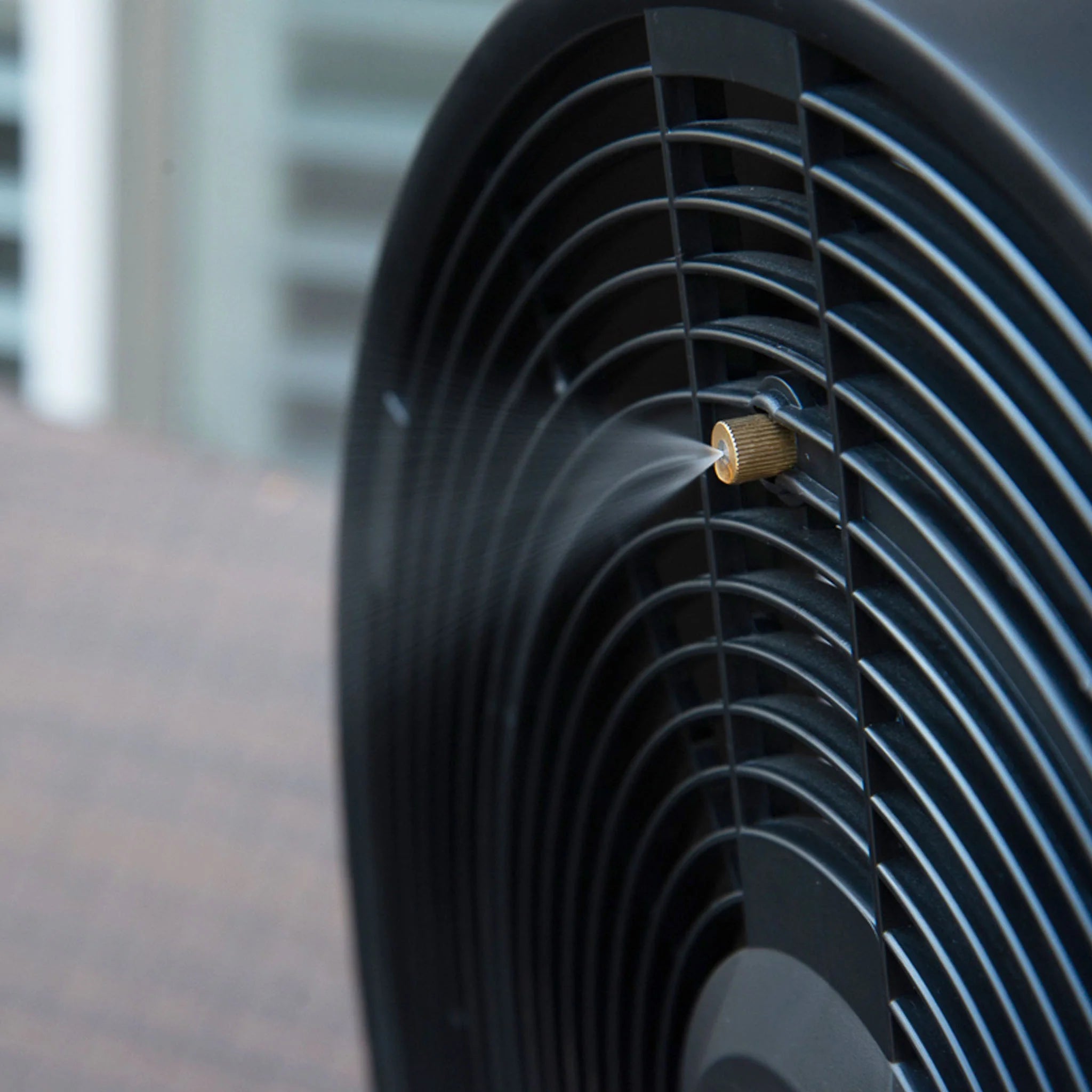 2025 Ventilador Nebulizador para Exteriores Newair – 1,600 CFM