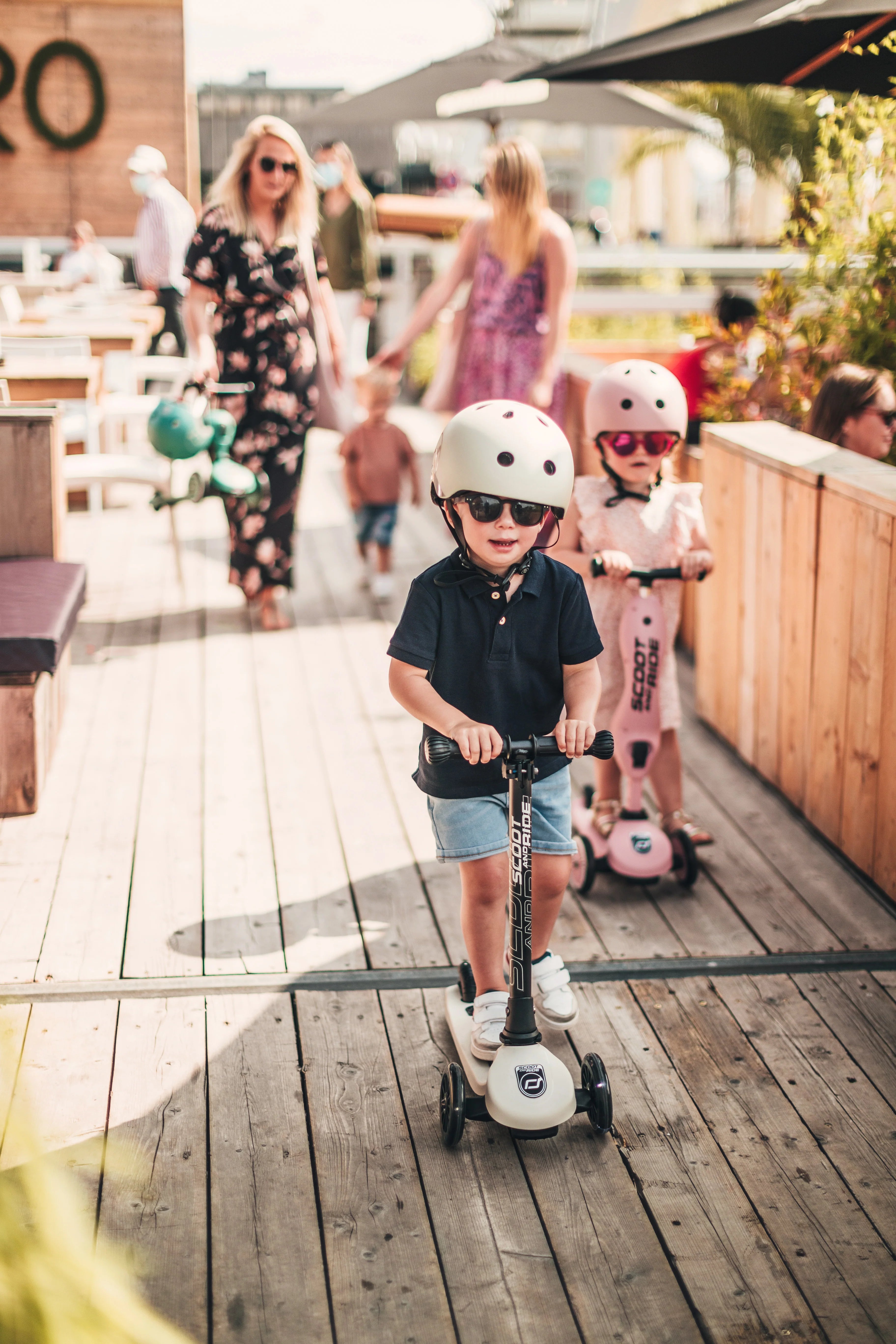 2025 Patinete Scoot & Ride Highwaykick 3 LED para Niños, Plegable, Ruedas Luminosas, de 3 a 6 Años