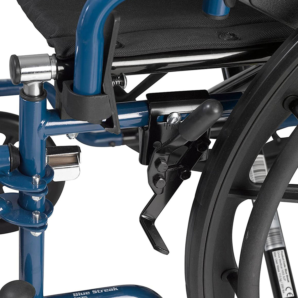2025 Silla de ruedas plegable y liviana Drive Medical Blue Streak con asiento de 20 pulgadas de ancho