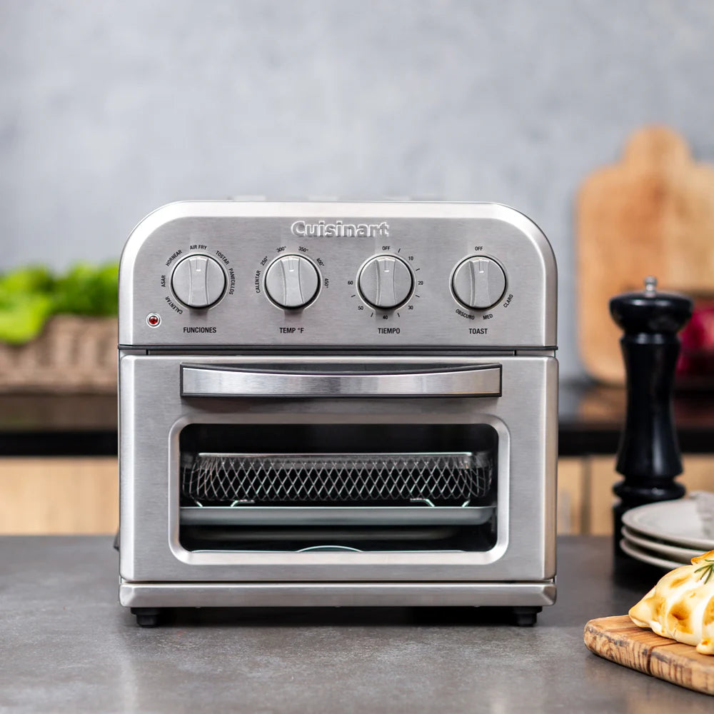 2025 Horno, Tostador y AirFryer Compacto 6 en 1 TOA-28 de Cuisinart®