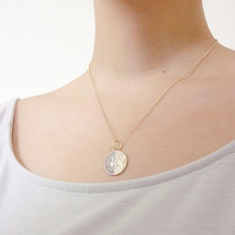 Joyería hawaiana / K14YG / Colgante de media moneda de mercurio
