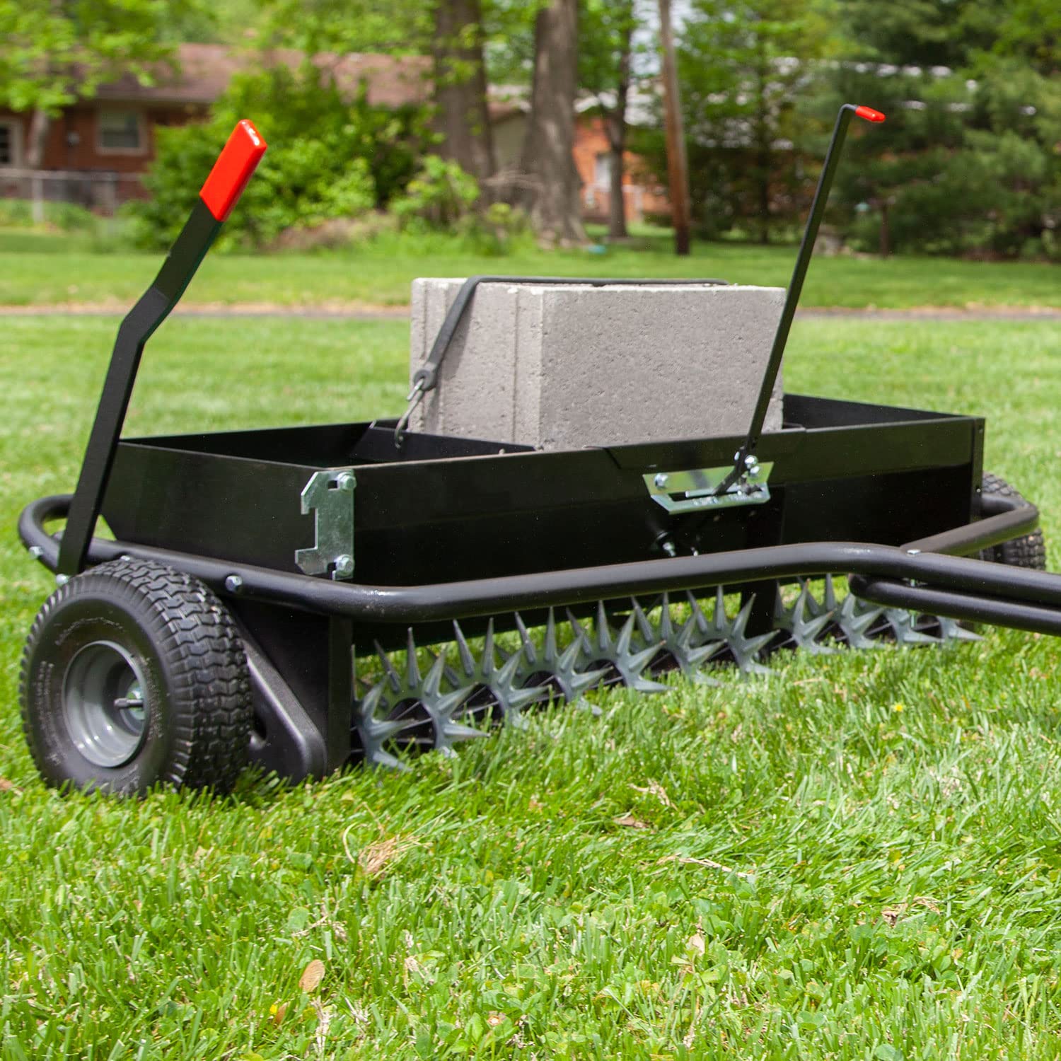 2025 Brinly AS2 40BH P Combinación Aerador y Esparcidor