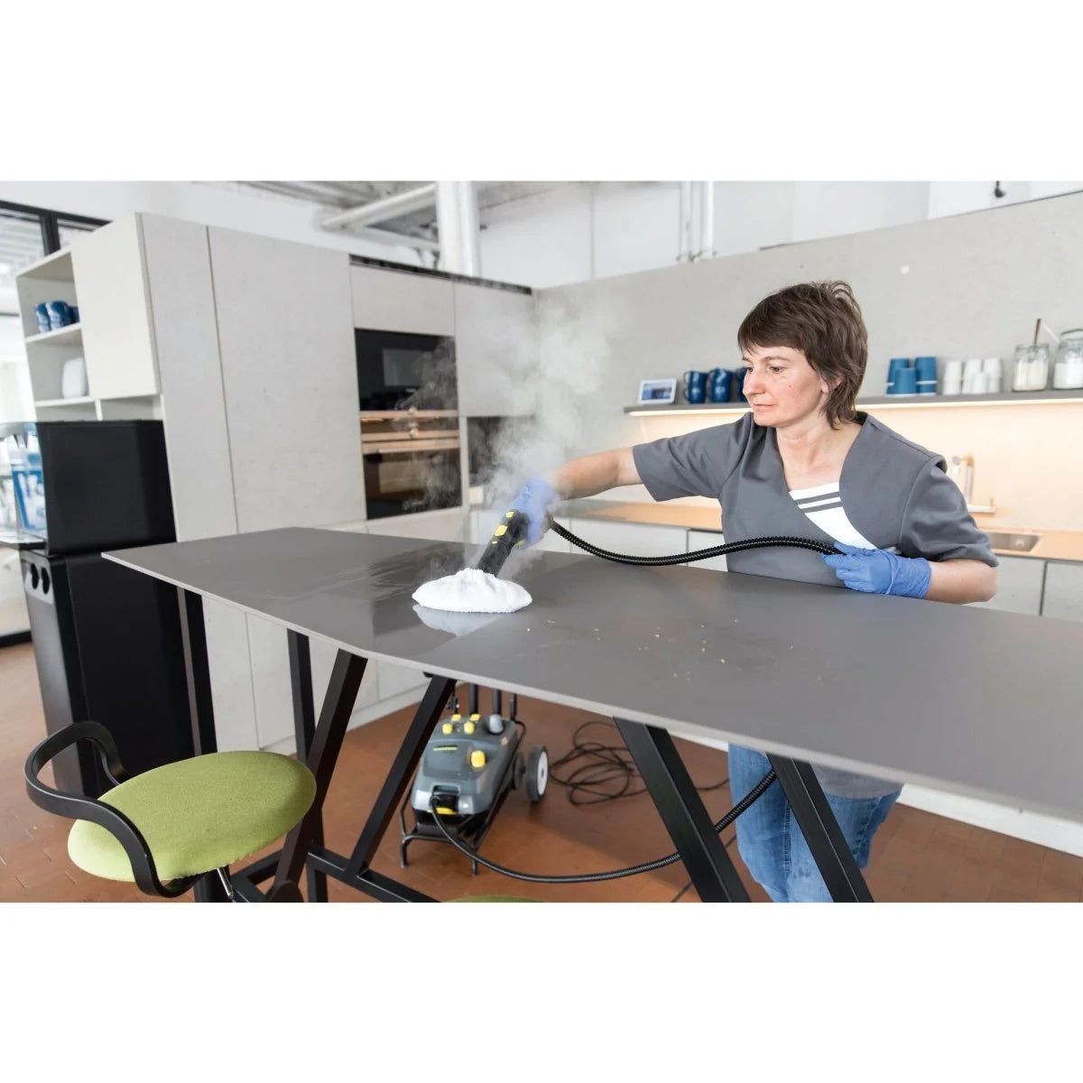 2025 SG 4/4 – Limpiadora de Vapor Profesional de Alto Rendimiento
