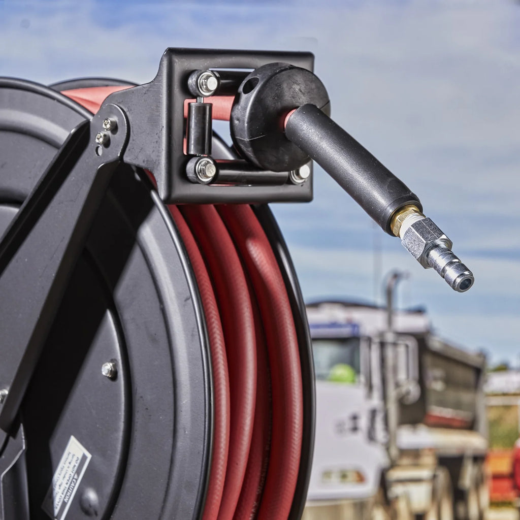 2025 Enrollador Automático de Doble Brazo de Acero con Manguera de Goma de 1/2" x 15 m – Máx. 300 PSI