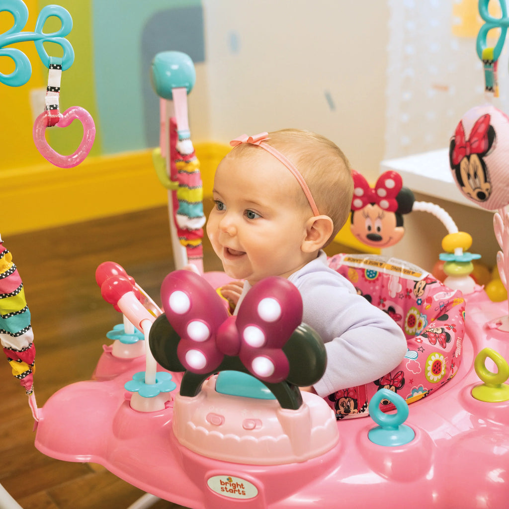 2025 Bright Starts Disney Baby Minnie Mouse PeekABoo transat d’activité avec lumières et musique, dès 6 mois