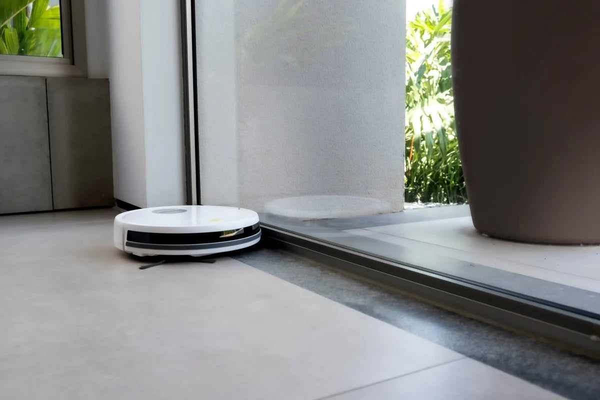 2025 Aspiradora Robot RCV 1 – Limpieza inteligente y eficiente para pisos duros