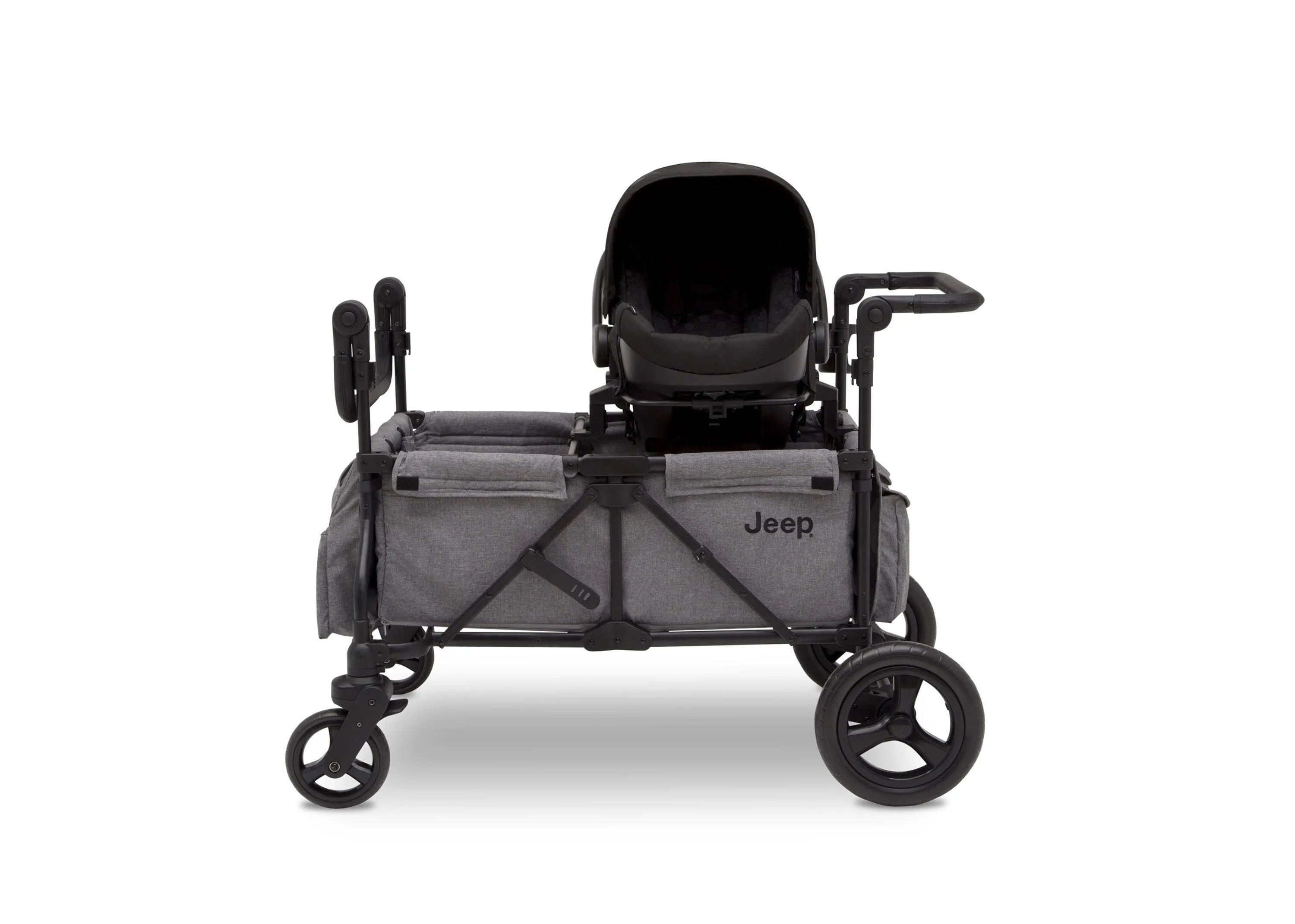 2025 Jeep Wrangler Stroller Wagon de Delta Children – 3 Modos: Portabebés, Cochecito y Carrito, Suspensión, Capota UV, Compatible con Sillas de Auto, Almacenamiento Múltiple, Manillares Ajustables
