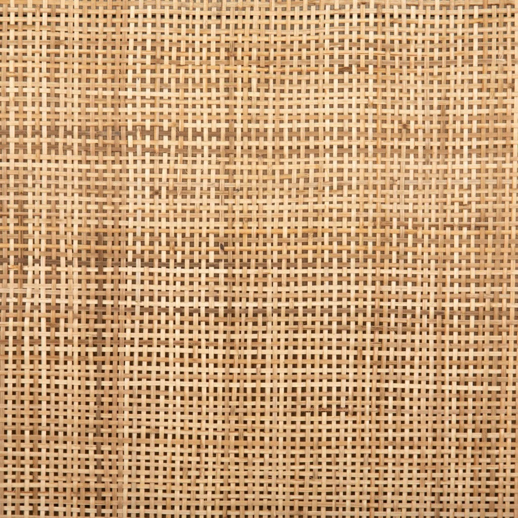 Cama Sydney de Madera de Mango Natural y Ratán Tejido – Elegancia Natural y Textura Auténtica