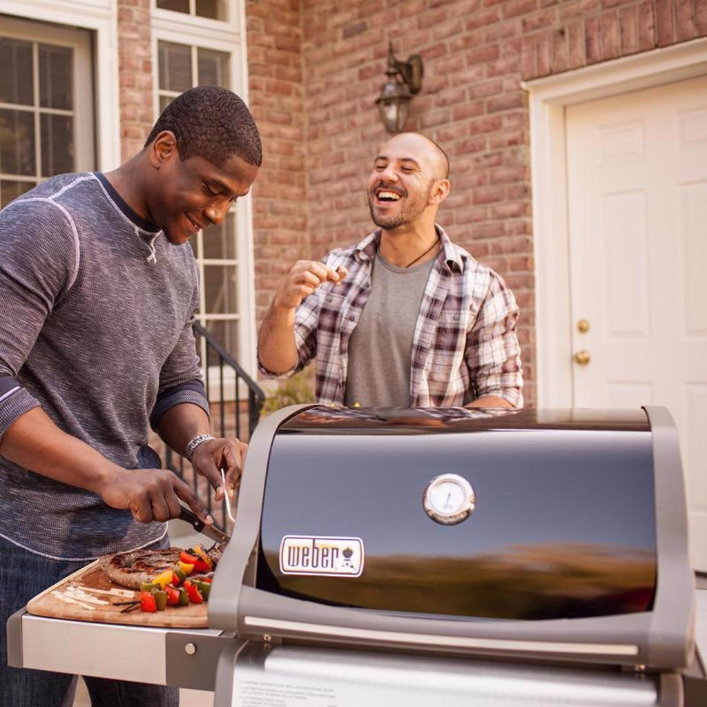 2025 Weber Spirit E-210 Parrilla a Gas de Propano Líquido de 2 Quemadores en Color Negro