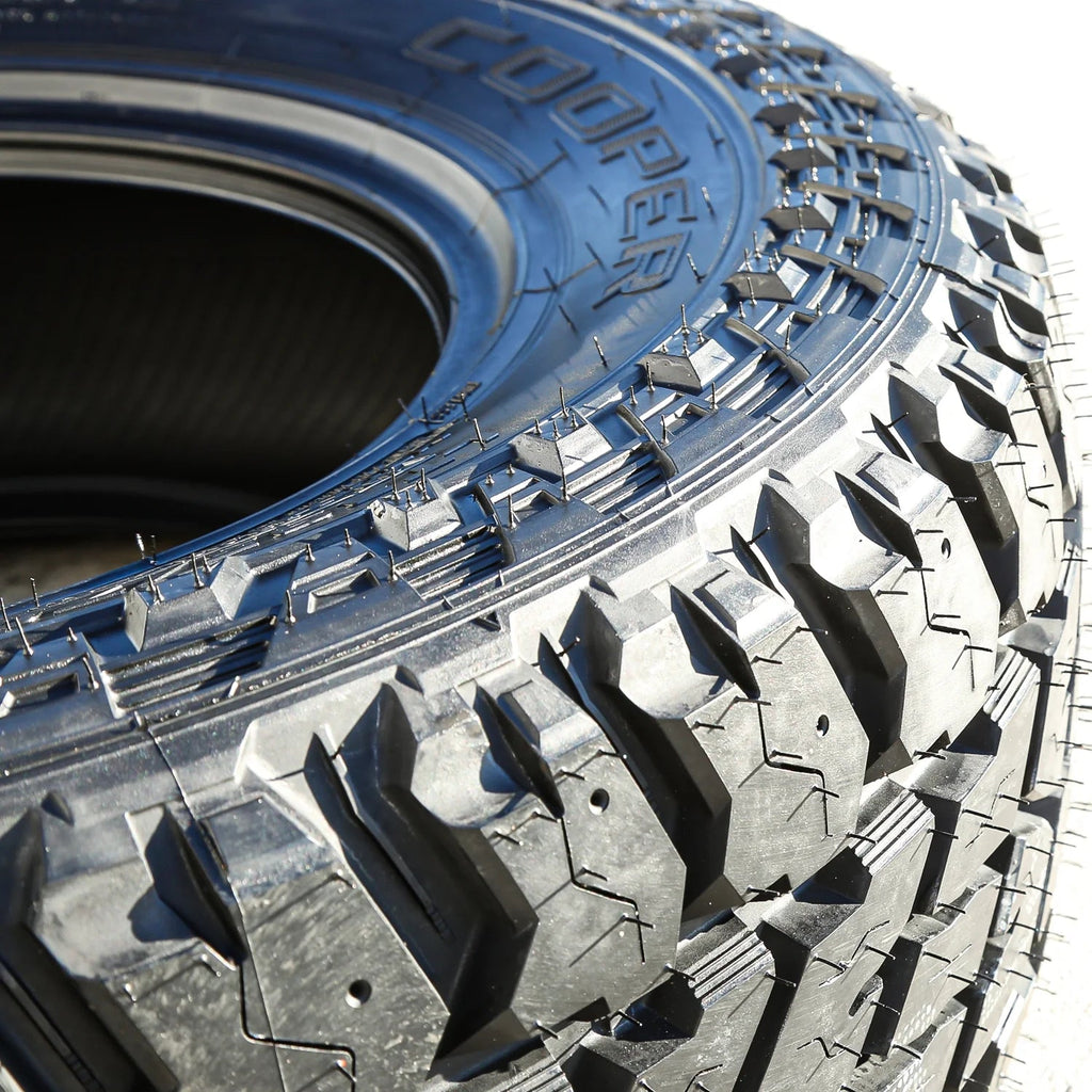 2025 Juego de 4 (CUATRO) Neumáticos Cooper Discoverer S/T Maxx LT 275/70R18 125/122Q E 10 Ply MT M/T para Terreno Fangoso, Compatible con: Chevrolet Silverado 1500 ZR2 2022-23