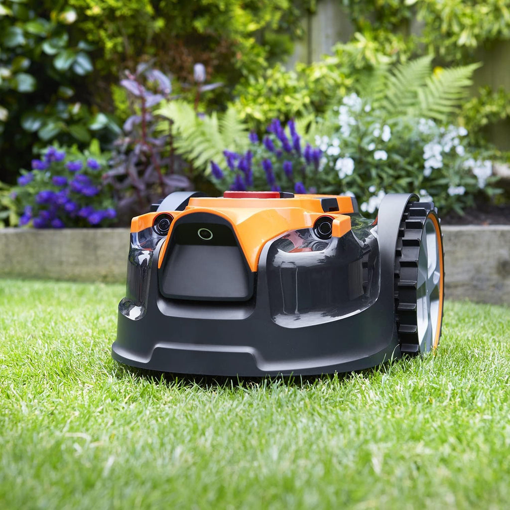 LawnMaster VBRM16 OcuMow™ Robots Electric Lawn Mowers for Gardens of 100 m2 Cut 20-60 mm, Slope 35% with Lithium Ion Battery MX 24V 4.0Ah and Fast Charger