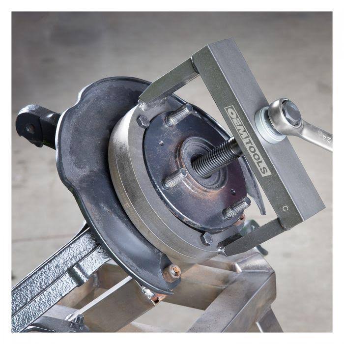 2025 Kit para Remoción e Instalación de Hub y Rodamiento de Rueda OEM Tools Master 27213