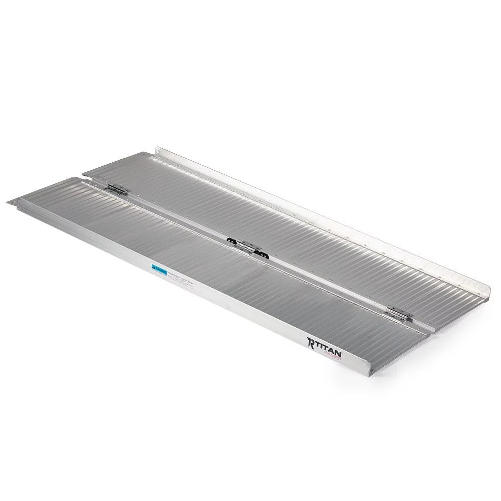 2025 Titan Ramps rampa plegable simple de 4 pies para silla de ruedas – capacidad de carga de 600 lb.