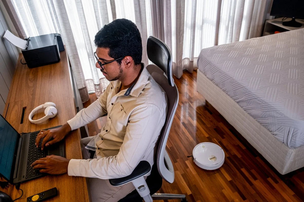 2025 Aspiradora Robot RCV 1 – Limpieza inteligente y eficiente para pisos duros