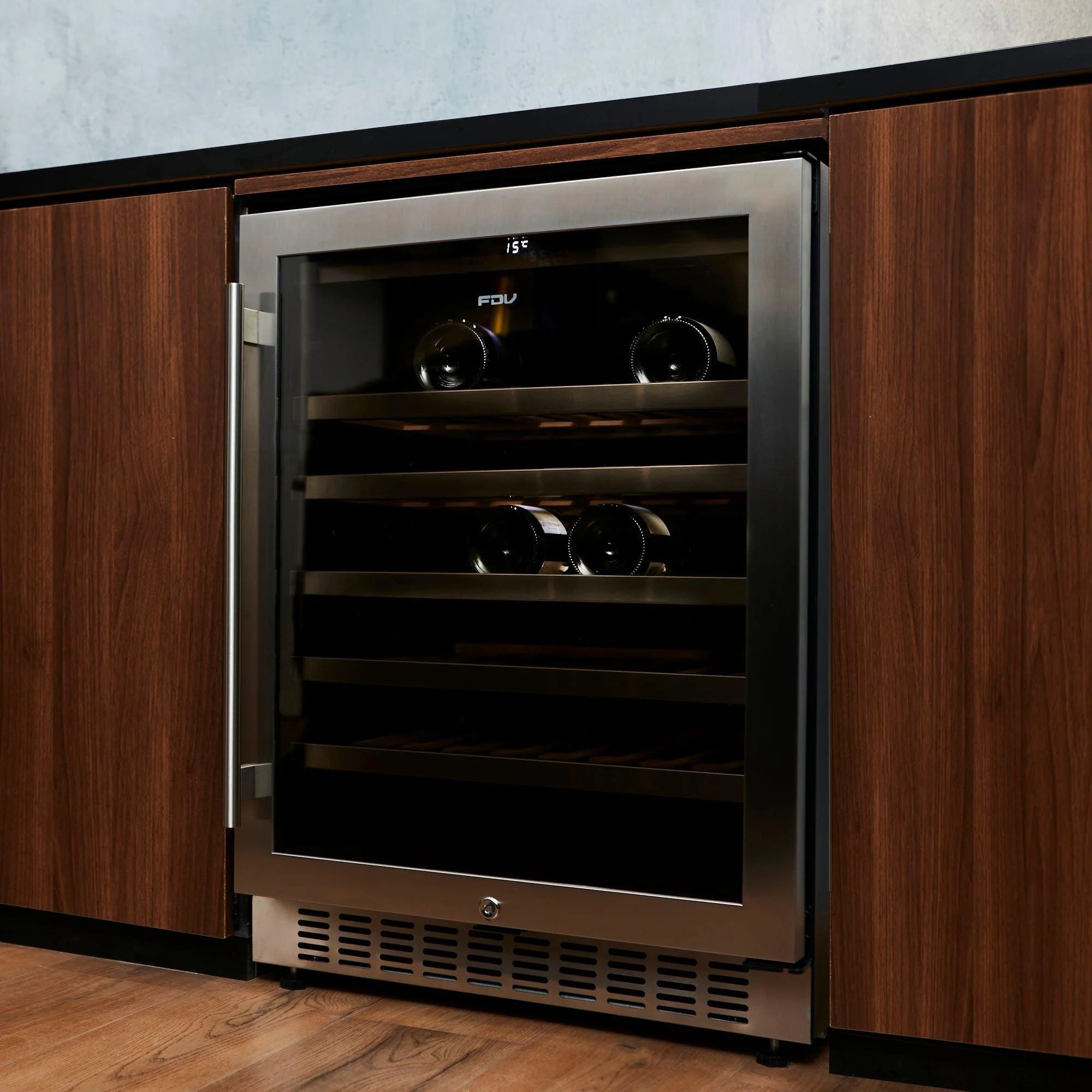 2025 Cava de Vinos 135 Lts con Cerradura y Control Digital FDV
