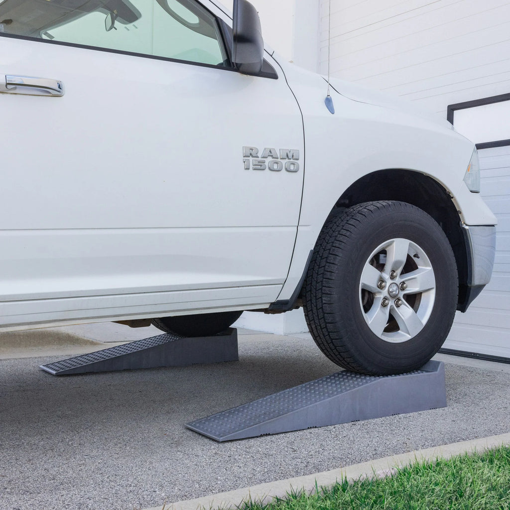 Rampas de acceso de plástico ligero Black Widow – Capacidad de carga de 10,000 libras por par