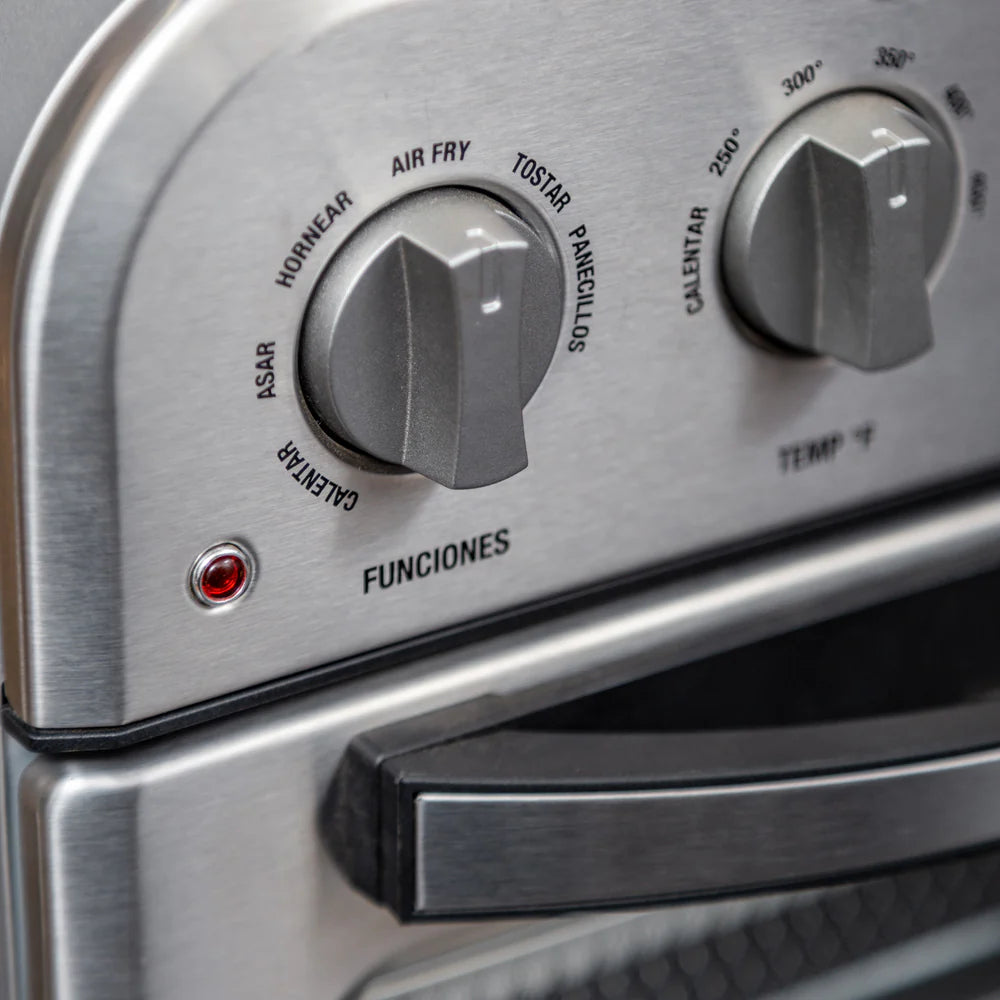 2025 Horno, Tostador y AirFryer Compacto 6 en 1 TOA-28 de Cuisinart®
