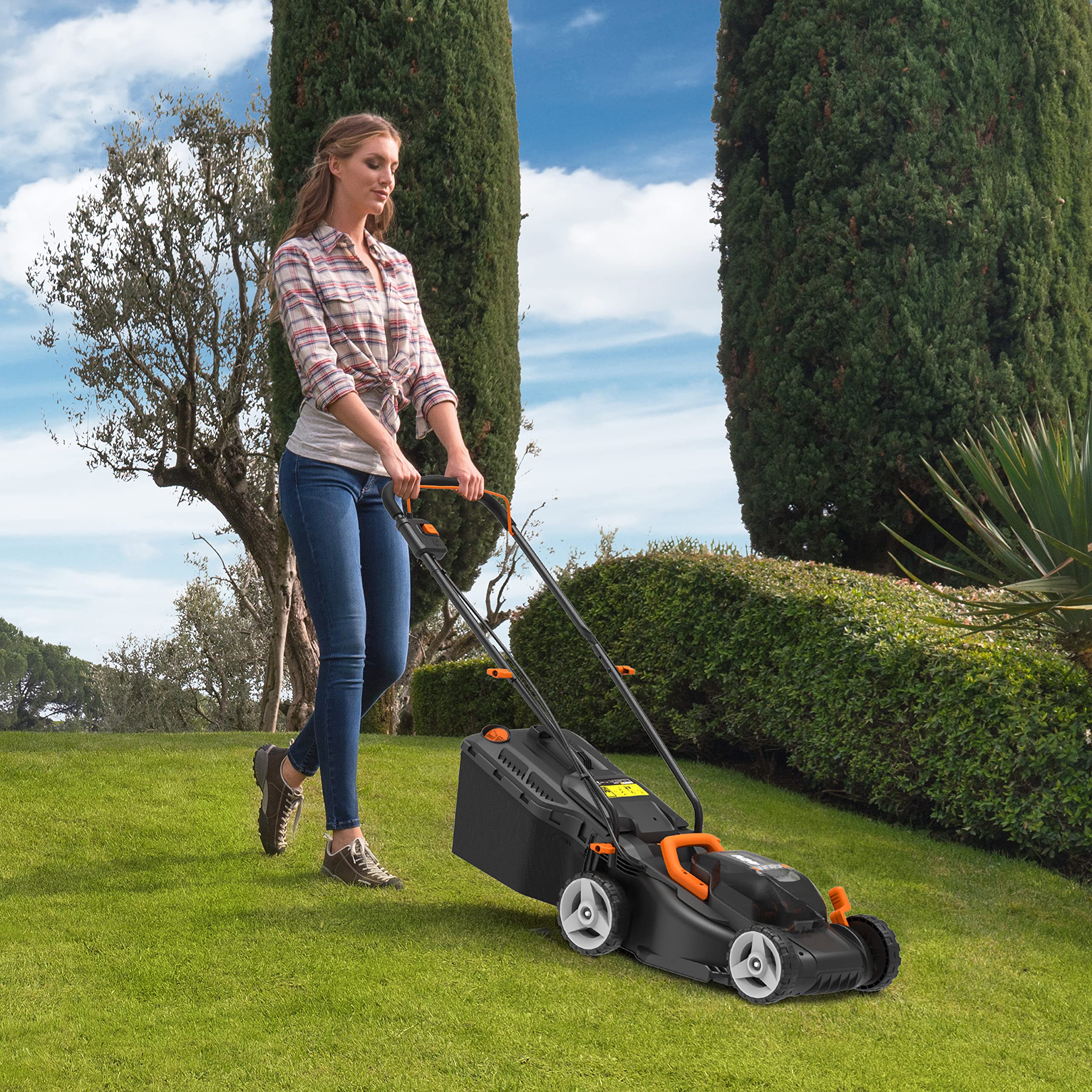 2025 Cortacésped inalámbrico WORX WG779E.1 40V (2 x 20V) – Ancho de corte 34 cm – Ideal para céspedes de hasta 460 m² – Tecnología IntelliCut – Fácil almacenamiento – Incluye 2 baterías de 4 Ah y cargador rápido doble