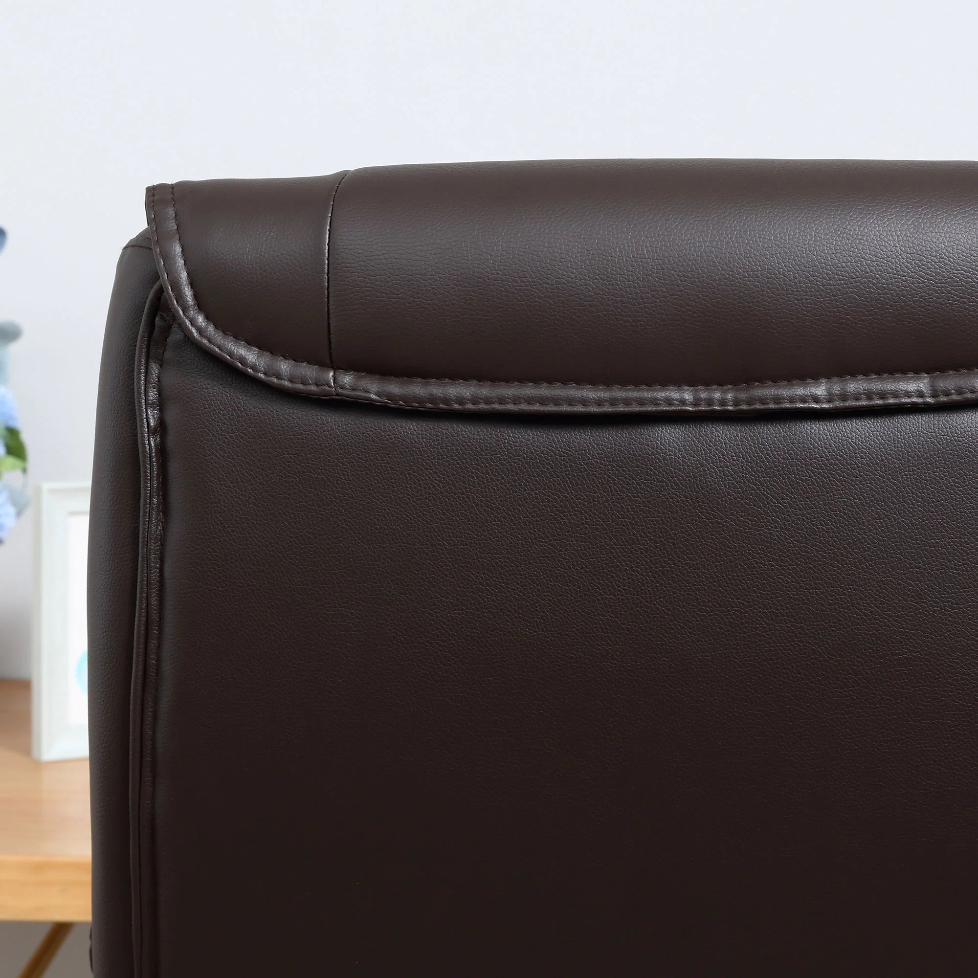 Silla de Oficina con Respaldo Alto, Sillón Giratorio de Cuero Sintético con Altura Ajustable, Marrón