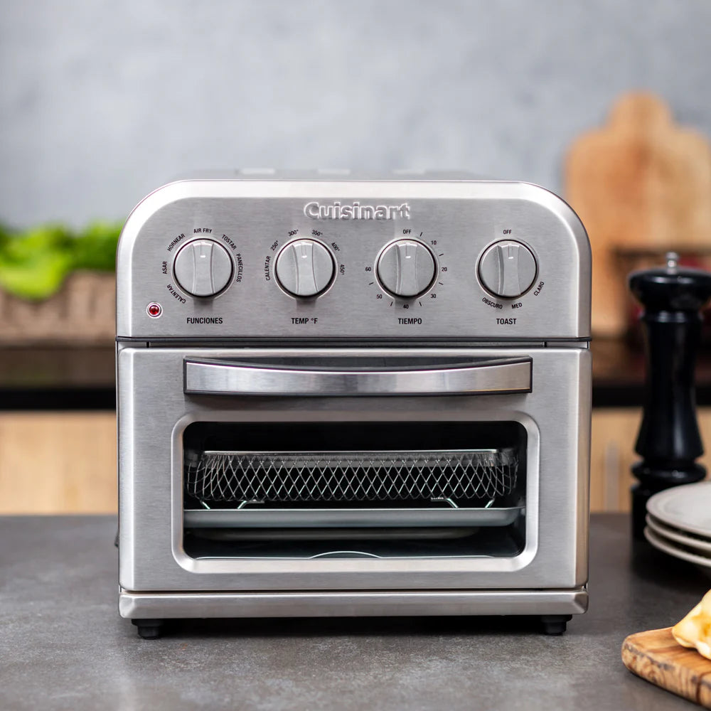 2025 Horno, Tostador y AirFryer Compacto 6 en 1 TOA-28 de Cuisinart®