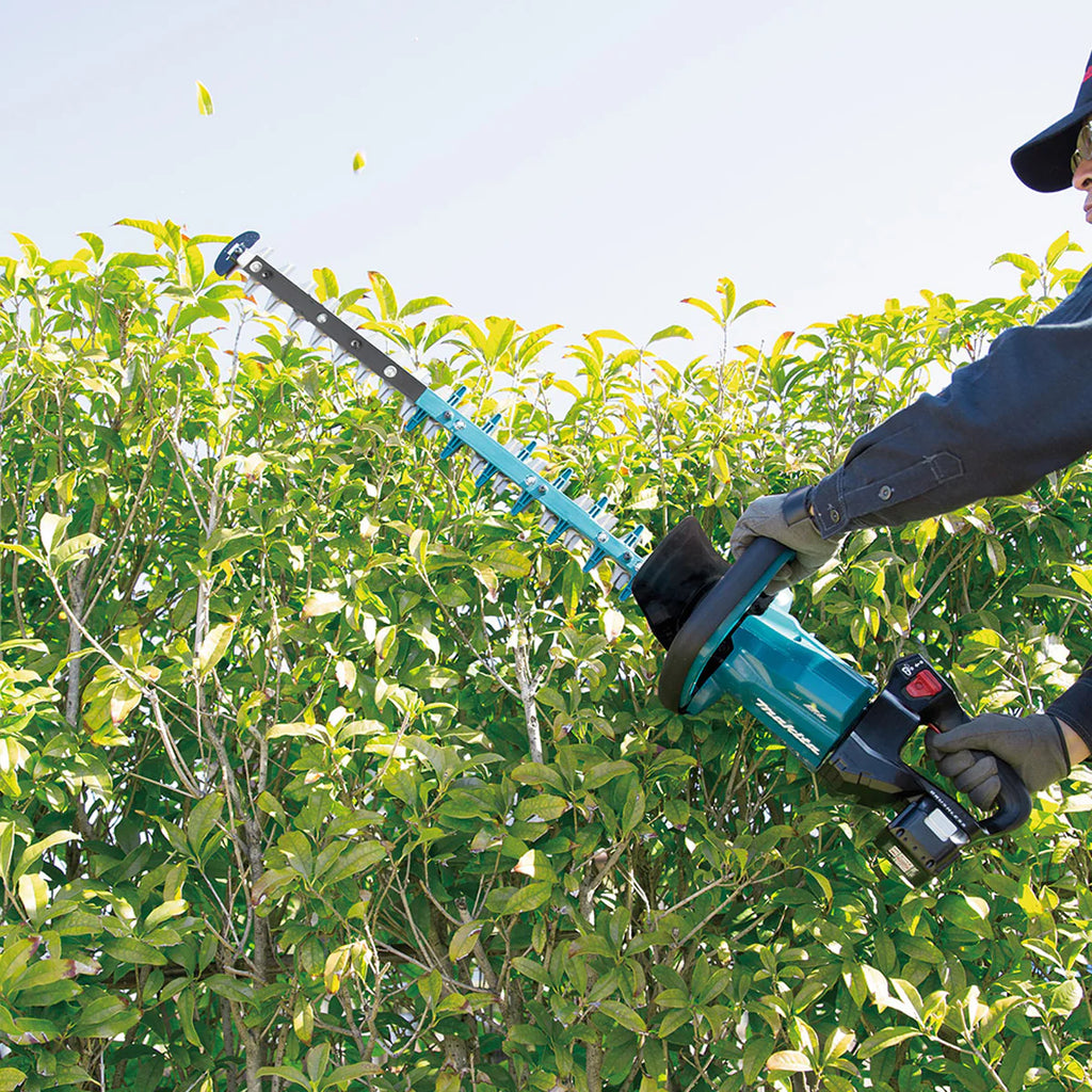2025 Makita DUH601Z 18V LXT Cortasetos Inalámbrico de 60cm con Motor sin Escobillas (Solo Cuerpo)