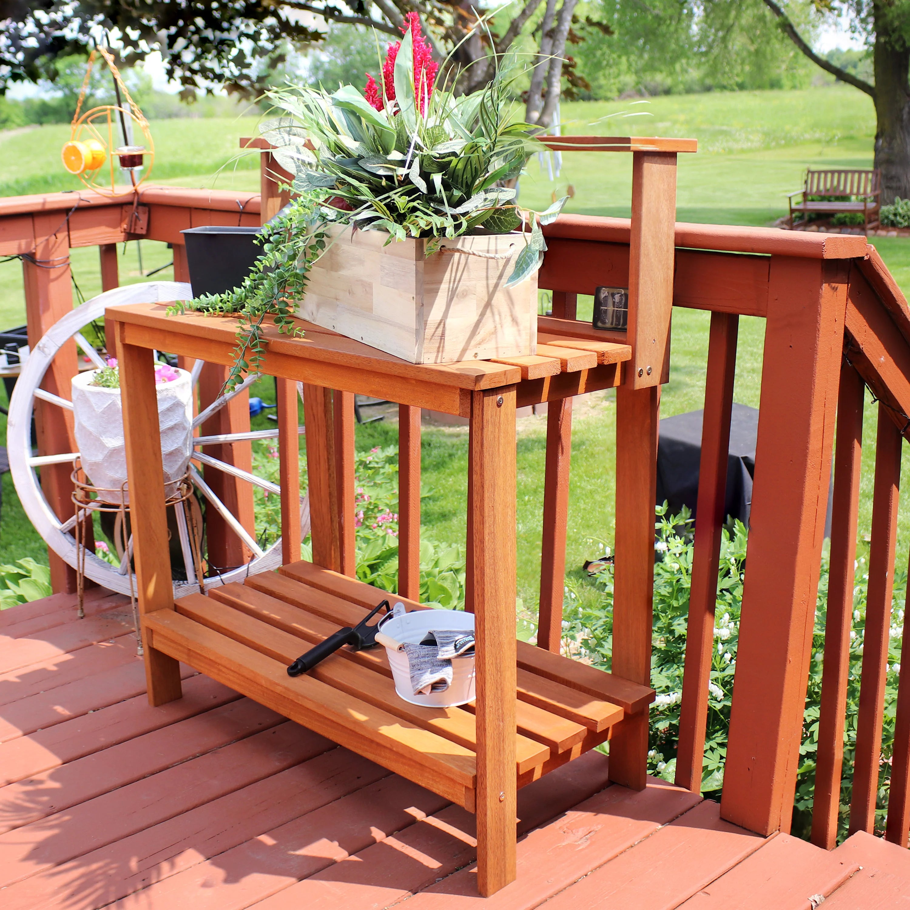 2025 Banco de Jardinería de Exterior de Madera Meranti Sunnydaze con Acabado en Aceite de Teca - 107 cm