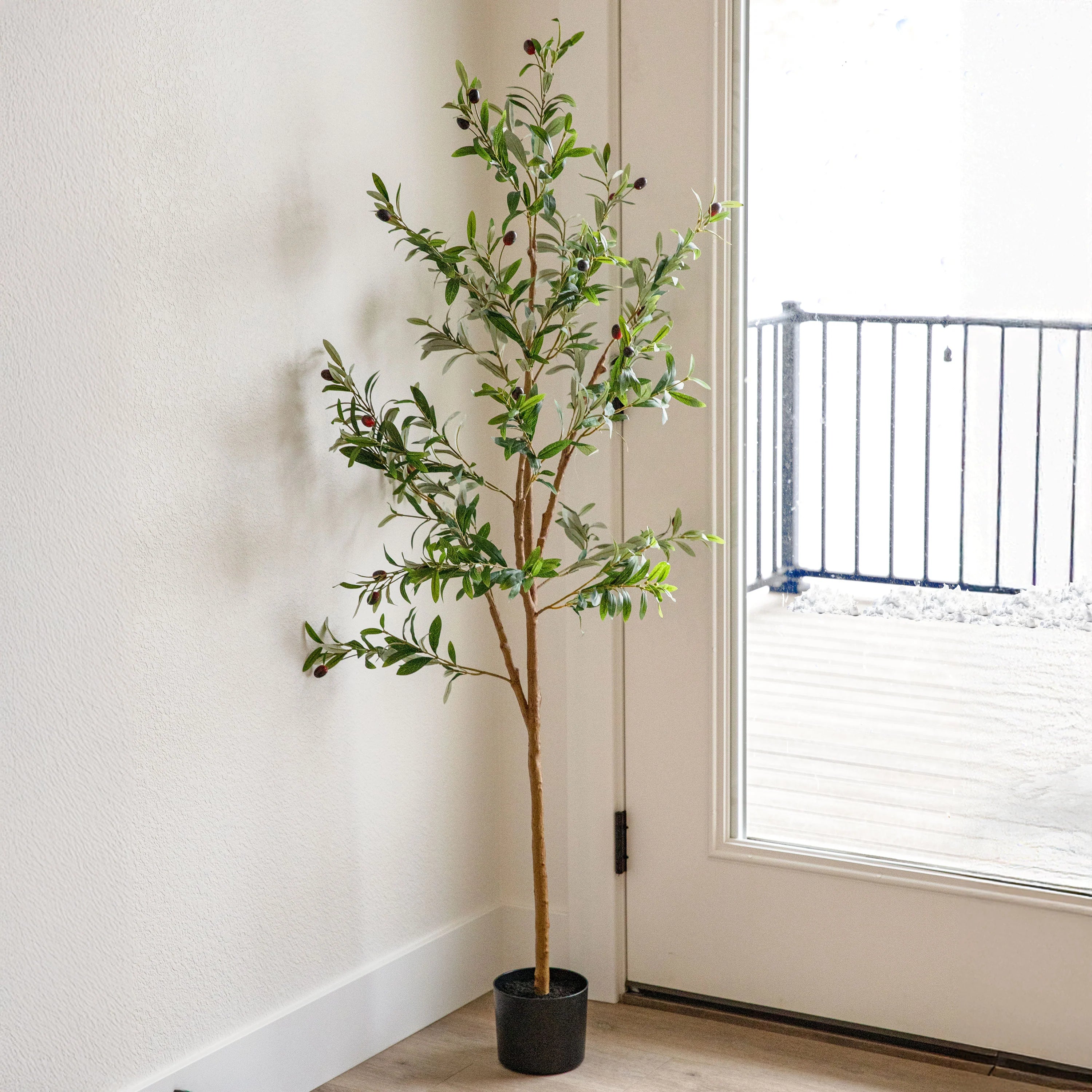 2025 Árbol de olivo artificial en maceta con hojas de seda de Sunnydaze