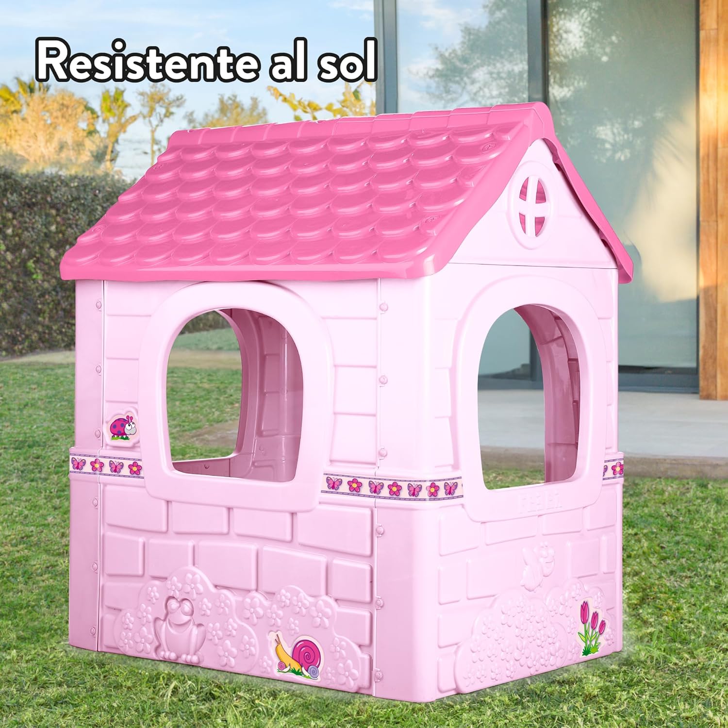 Feber - Fantasy House, Casita Infantil de Juegos con Puerta Abatible, Jugar al Aire Libre o en Casa, Resistente y de Fácil Montaje, para Niños de 2 a 6 años, Famosa (800010237), Versión previa