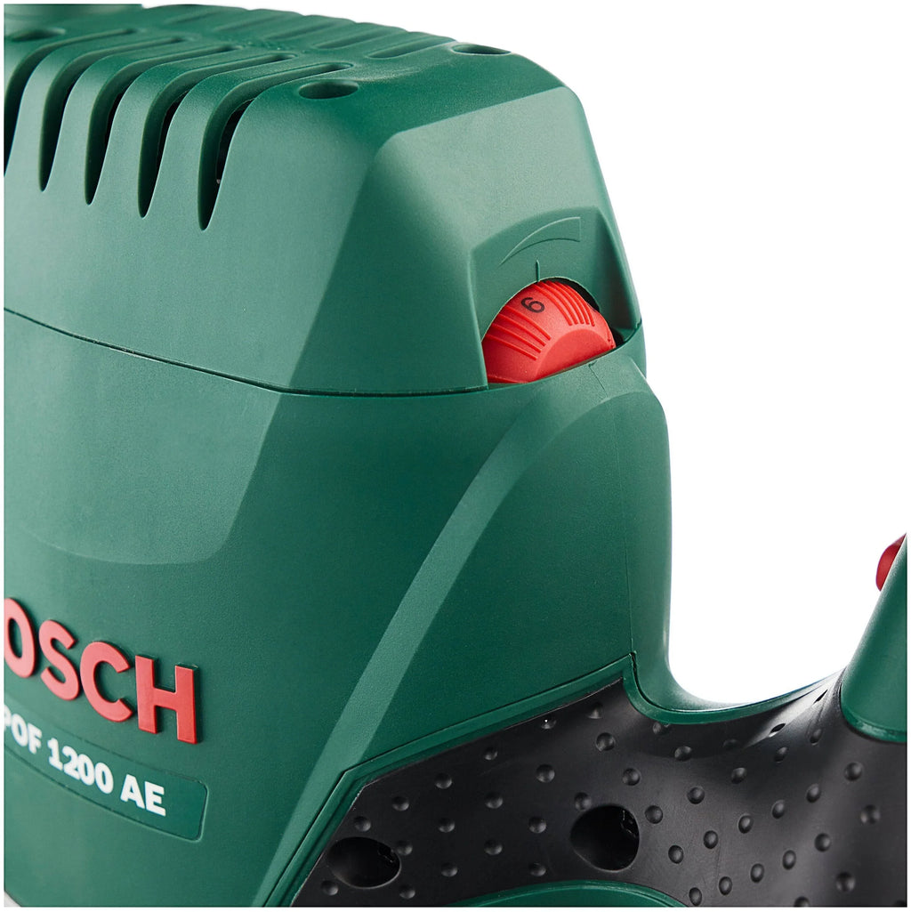 2025 Fresadora de Superficie Bosch POF 1200 AE – Precisión y potencia para trabajos exigentes