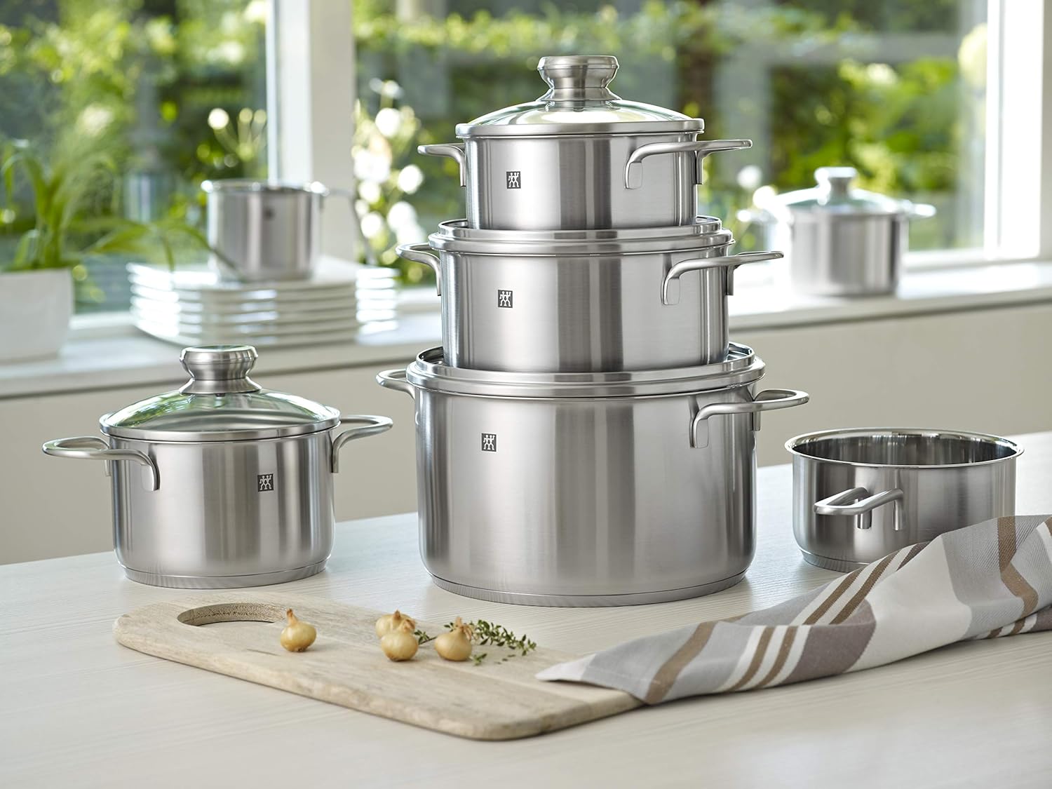 ZWILLING Juego de ollas Flow, 4 tapas, aptas para inducción, acero inoxidable, 5-teilig
