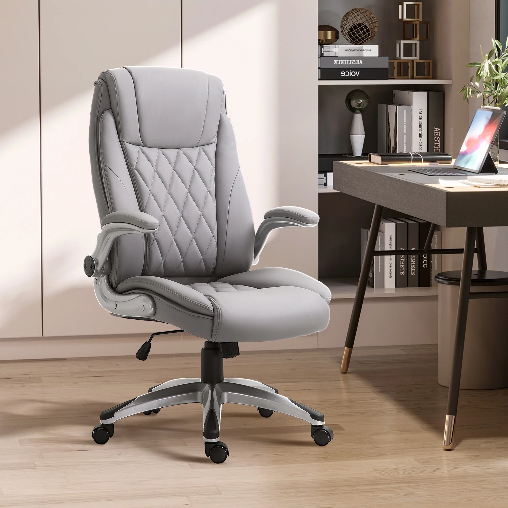 2025 Silla de Oficina de Cuero PU con Reposabrazos Abatibles, Altura Ajustable y Ruedas Giratorias, Gris