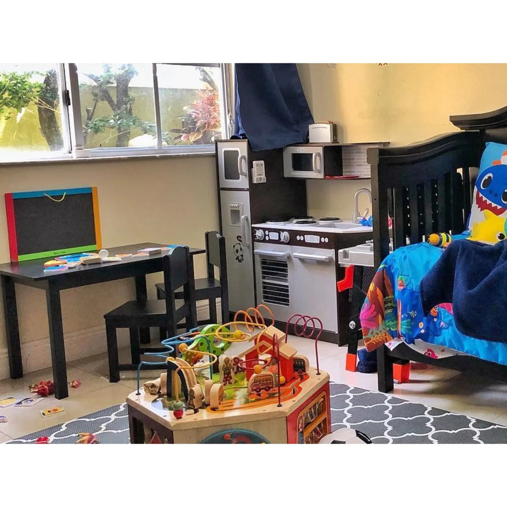 2025 Cocina de madera KidKraft Uptown Espresso con 30 accesorios de alimentos lúdicos
