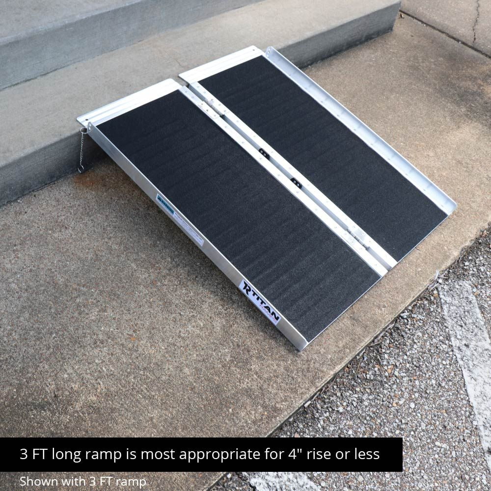 2025 Titan Ramps rampa plegable simple para silla de ruedas, 4 pies – capacidad de carga de 500 lb.
