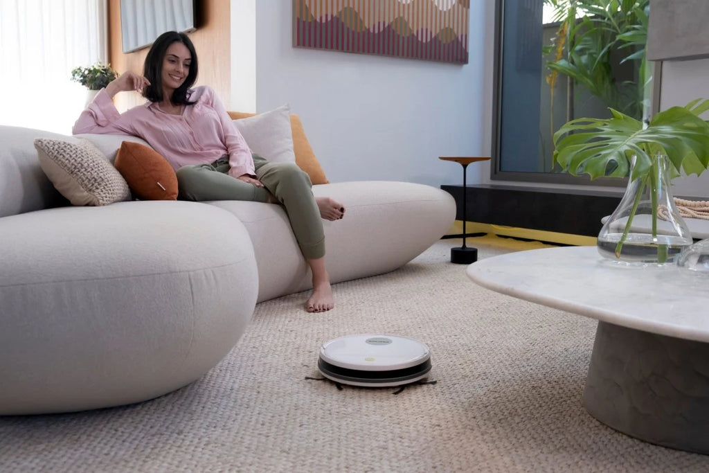 2025 Aspiradora Robot RCV 1 – Limpieza inteligente y eficiente para pisos duros