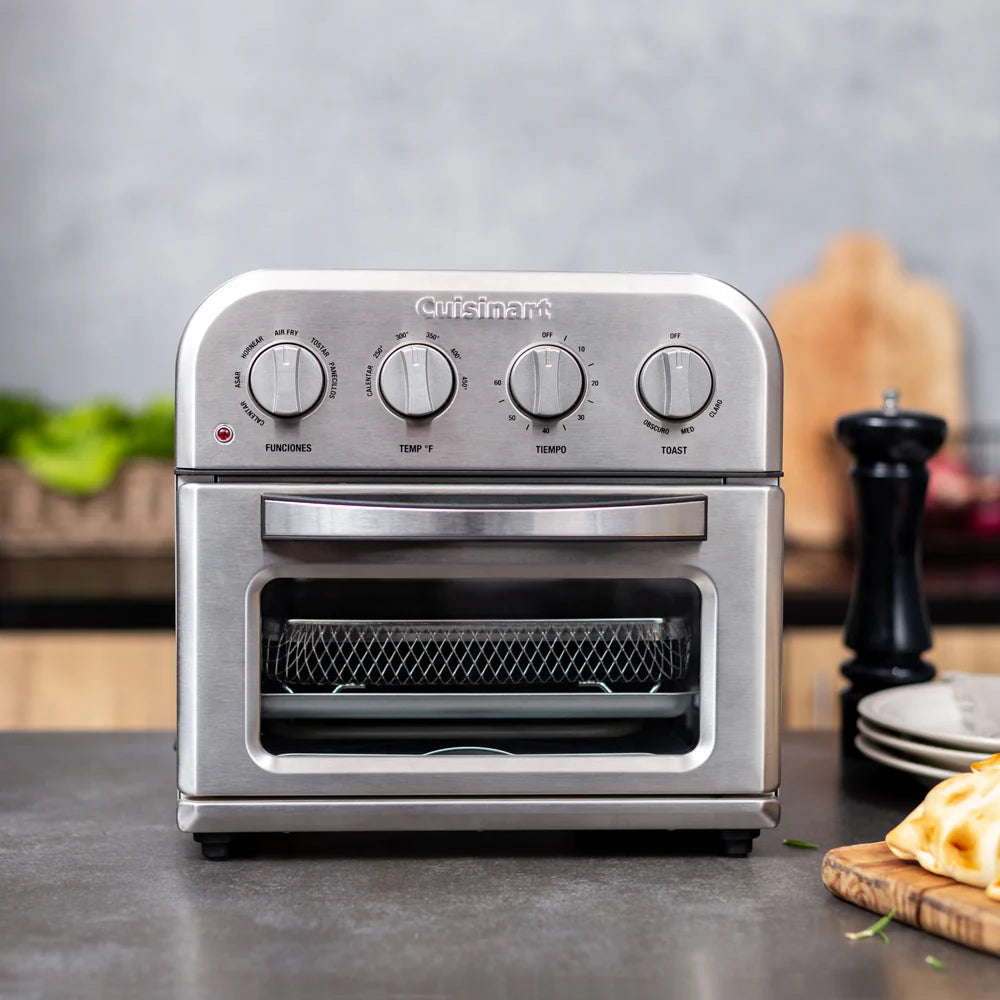 2025 Horno, Tostador y AirFryer Compacto 6 en 1 TOA-28 de Cuisinart®