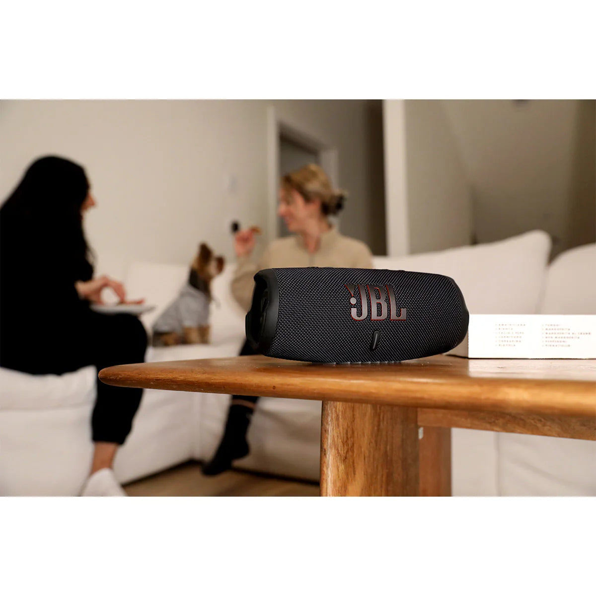 2025 Altavoz Bluetooth portátil resistente al agua JBL Charge 5 con Powerbank – Par (Negro/Teal)